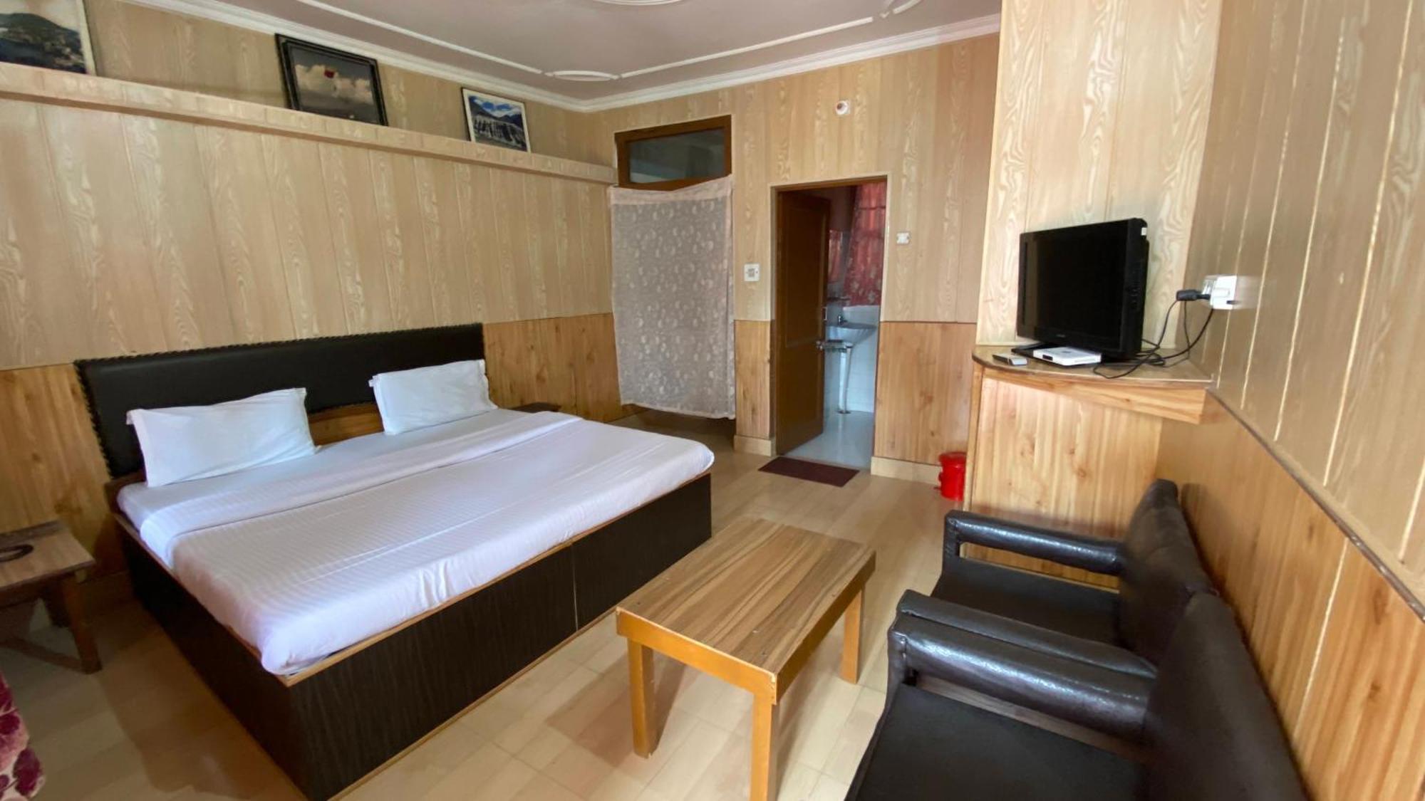 Hotel Ekant Lodge McLeod Ganj Exteriör bild