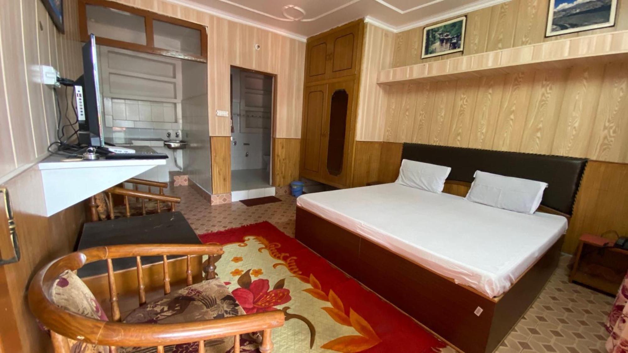 Hotel Ekant Lodge McLeod Ganj Exteriör bild